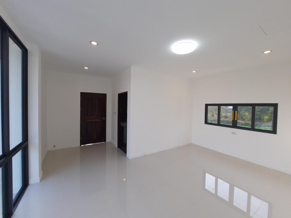 บ้านทรงกล่อง 2 ชั้น งบ 2.9 ล้านบาท