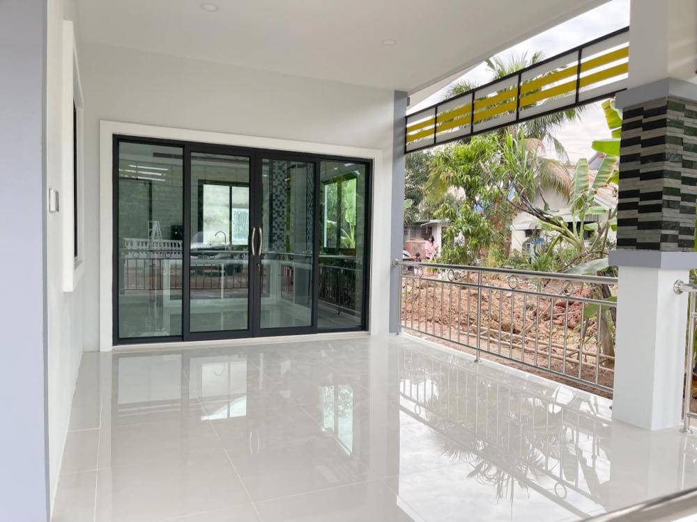 บ้านทรงโมเดิร์น 2 ห้องนอน 2 ห้องน้ำ 1 ห้องรับแขก 1 ห้องครัว งบ 7 แสนบาท