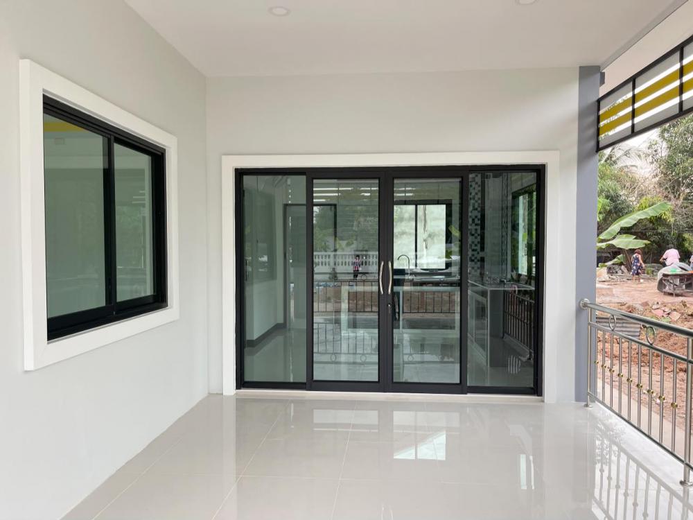 บ้านทรงโมเดิร์น 2 ห้องนอน 2 ห้องน้ำ 1 ห้องรับแขก 1 ห้องครัว งบ 7 แสนบาท