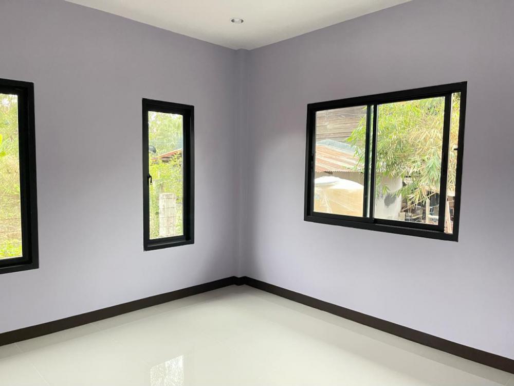 บ้านทรงโมเดิร์น 2 ห้องนอน 2 ห้องน้ำ 1 ห้องรับแขก 1 ห้องครัว งบ 7 แสนบาท