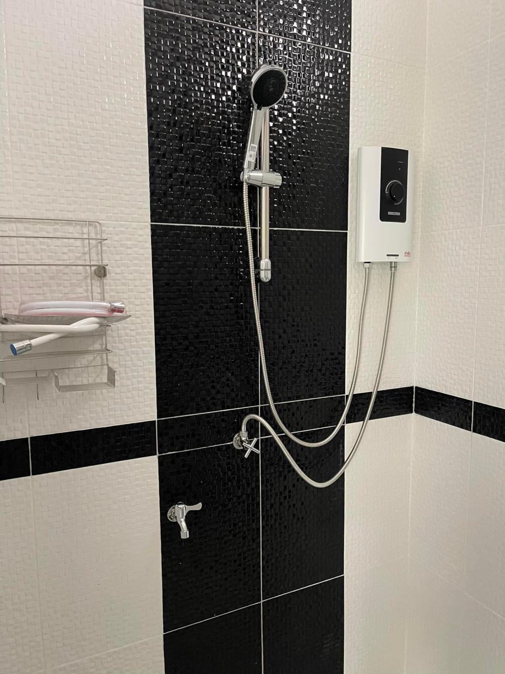 บ้านทรงโมเดิร์น 2 ห้องนอน 2 ห้องน้ำ 1 ห้องรับแขก 1 ห้องครัว งบ 7 แสนบาท