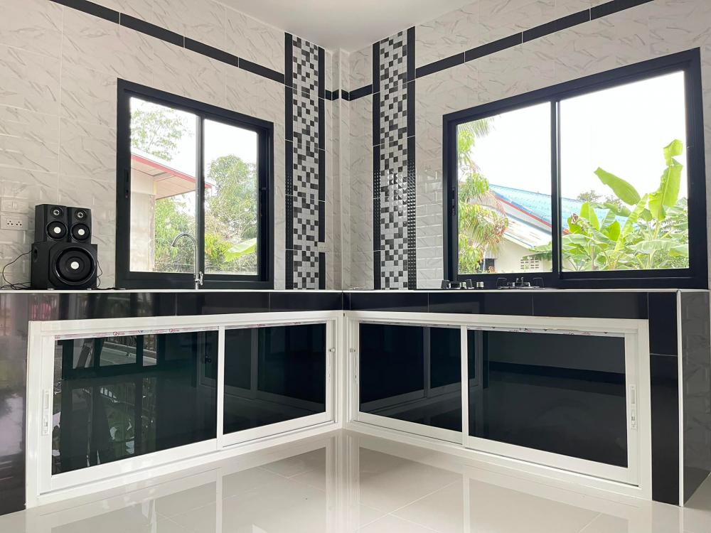 บ้านทรงโมเดิร์น 2 ห้องนอน 2 ห้องน้ำ 1 ห้องรับแขก 1 ห้องครัว งบ 7 แสนบาท