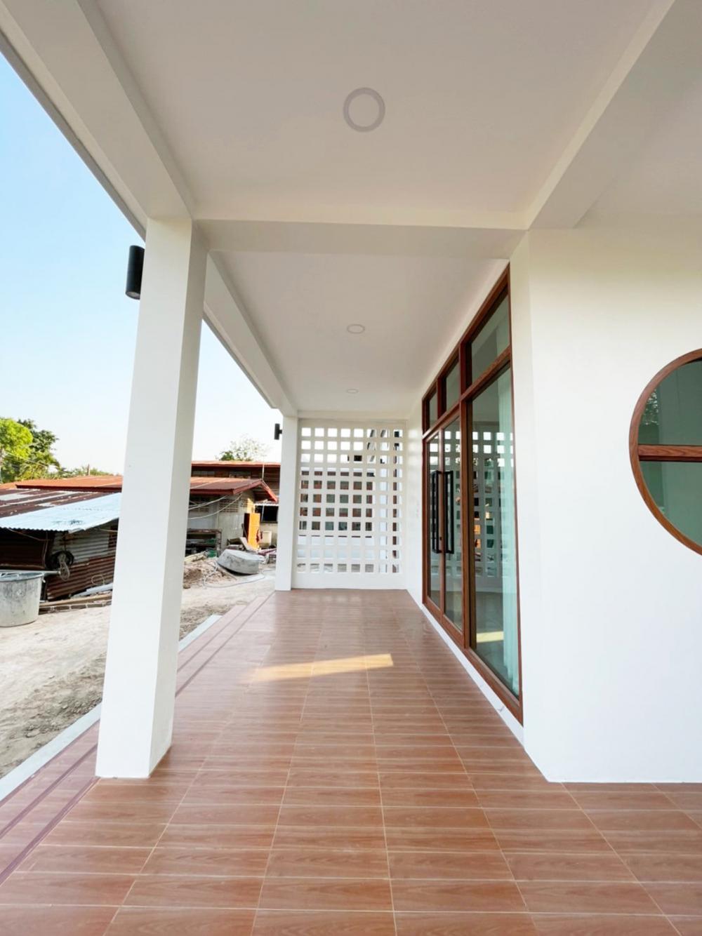 รีโนเวทบ้านเก่าให้กลายเป็นบ้านสไตล์ มินิมอล-มูจิ