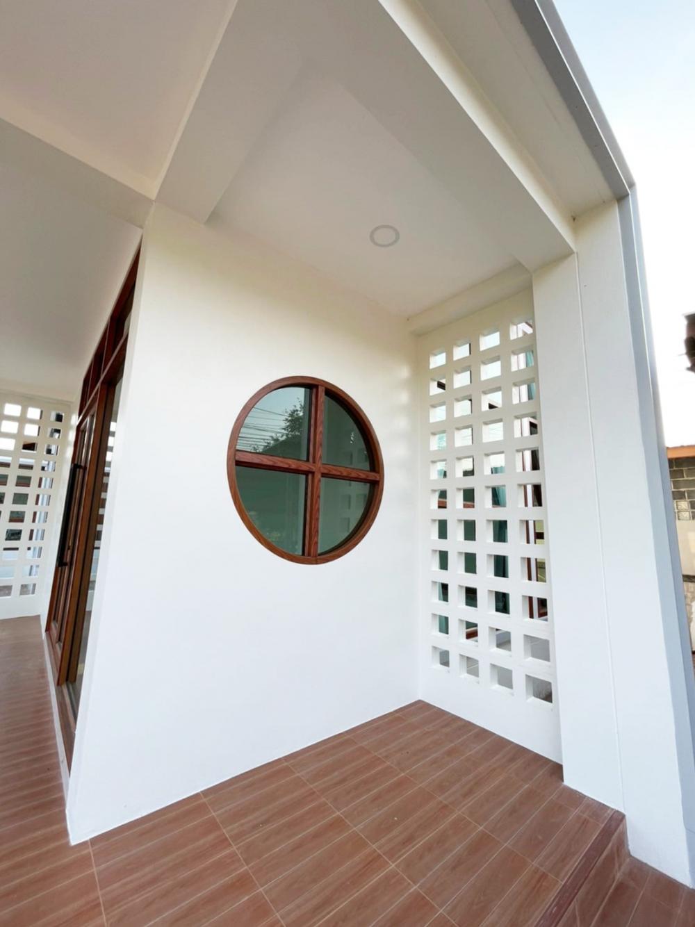 รีโนเวทบ้านเก่าให้กลายเป็นบ้านสไตล์ มินิมอล-มูจิ