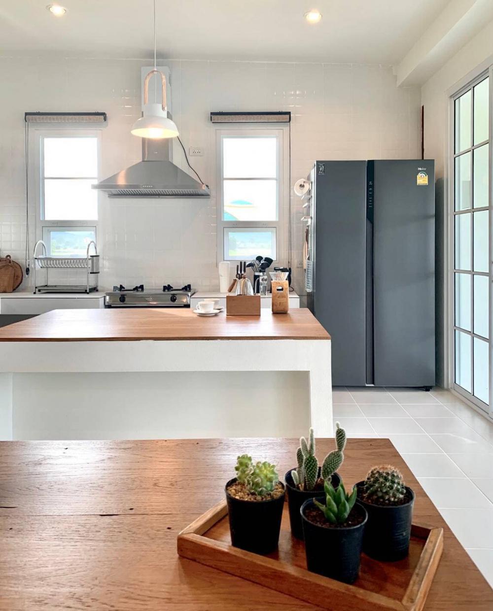 ไอเดียบ้านสวนสวย>>สีขาวแบบมินิมอลมูจิ