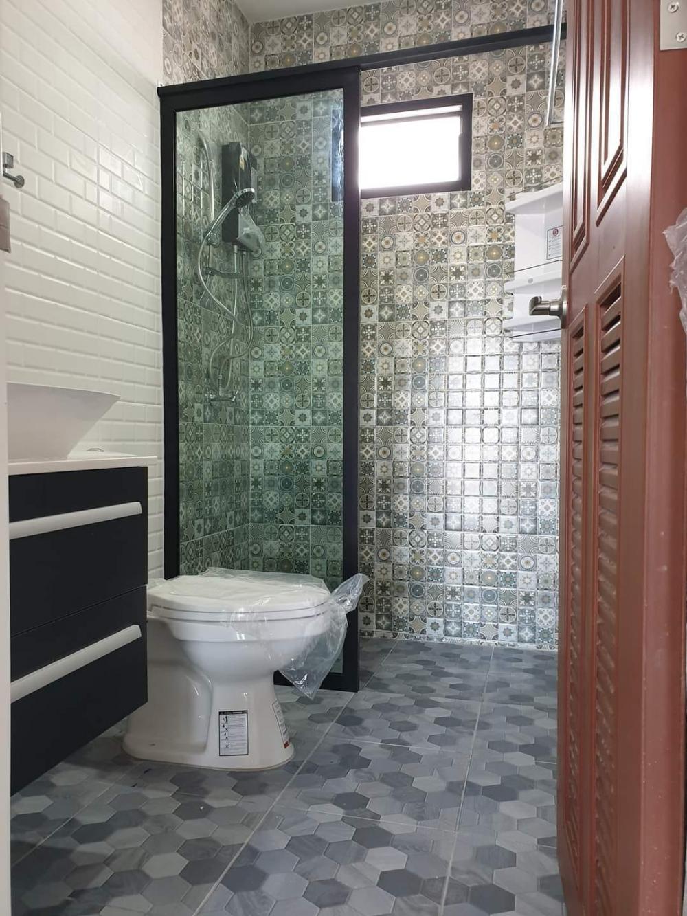 บ้านโมเดิร์นกลิ่นอายมินิมอล 3 ห้องนอน พร้อมที่จอดรถ 1.5 ล้านบาท