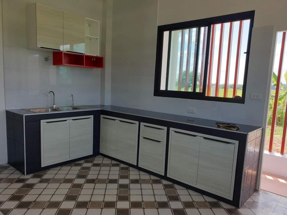 บ้านโมเดิร์นกลิ่นอายมินิมอล 3 ห้องนอน พร้อมที่จอดรถ 1.5 ล้านบาท