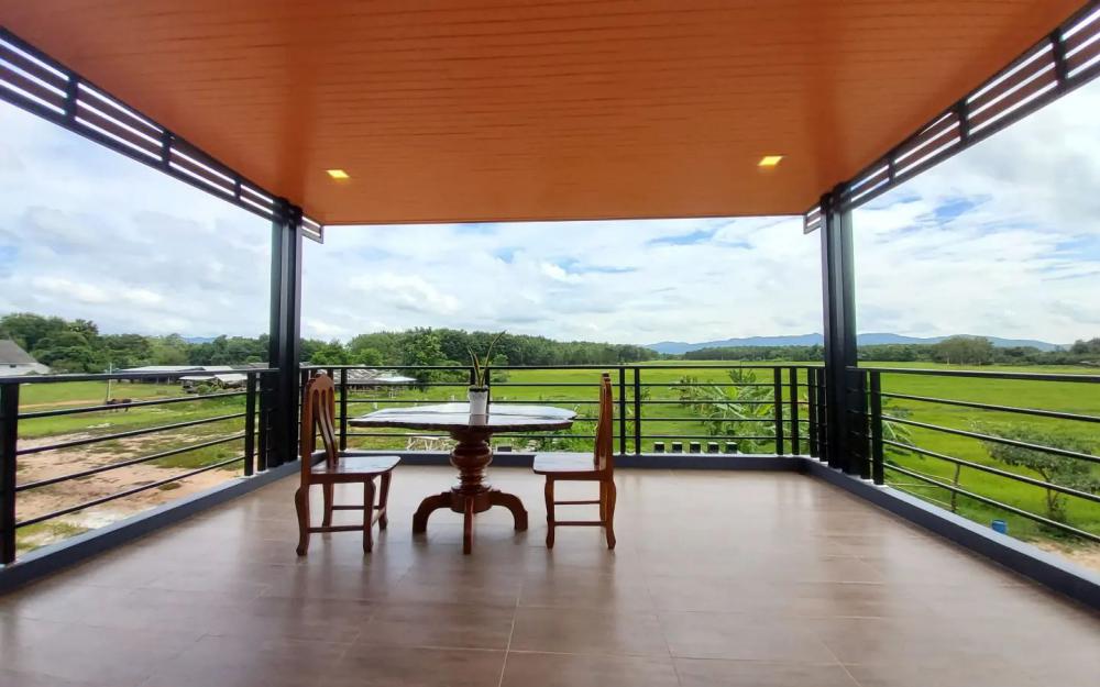 บ้านพักอาศัยสองชั้น แนวโมเดิร์นทรอลปิกครอล