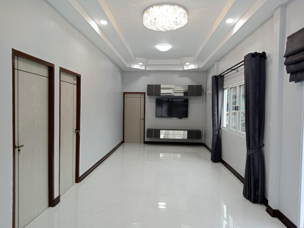 บ้านทรงโมเดิร์น เจ้าของบ้านเลือกของเอง และตกแต่งเอง