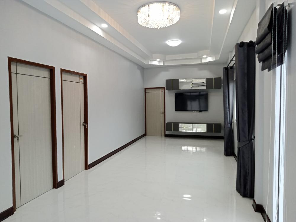 บ้านทรงโมเดิร์น เจ้าของบ้านเลือกของเอง และตกแต่งเอง