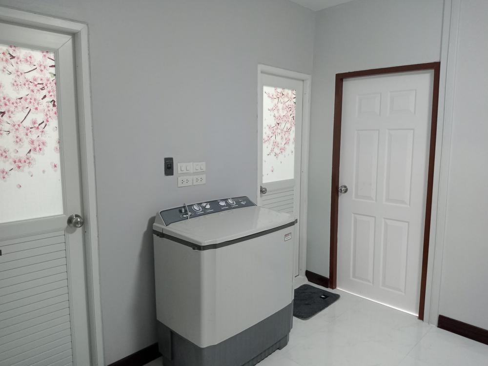 บ้านทรงโมเดิร์น เจ้าของบ้านเลือกของเอง และตกแต่งเอง