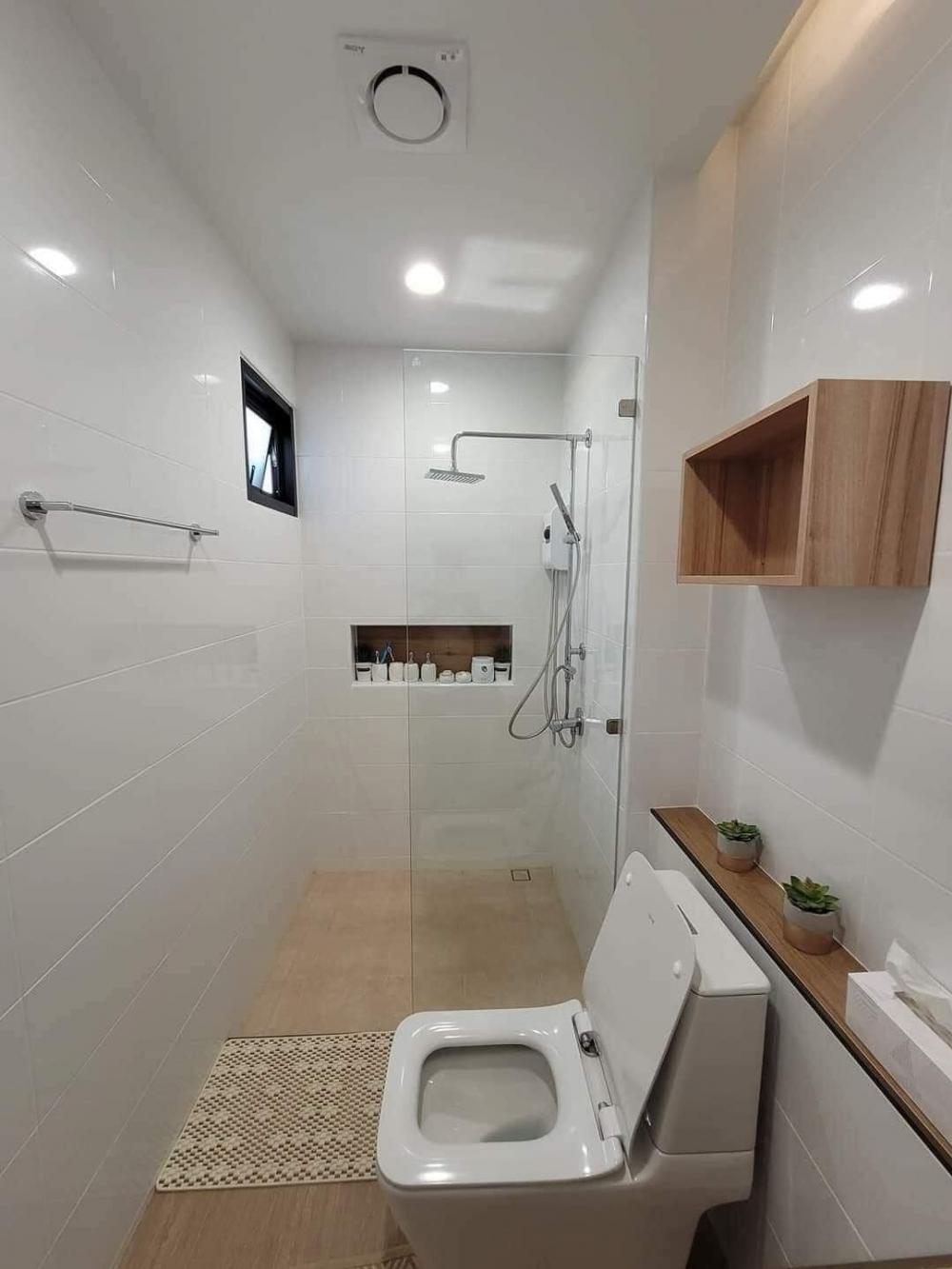 บ้านเดี่ยวสองชั้นโมเดิร์นสวยๆ 4 ห้องนอน 3 ห้องน้ำ