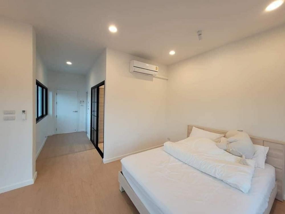 บ้านเดี่ยวสองชั้นโมเดิร์นสวยๆ 4 ห้องนอน 3 ห้องน้ำ