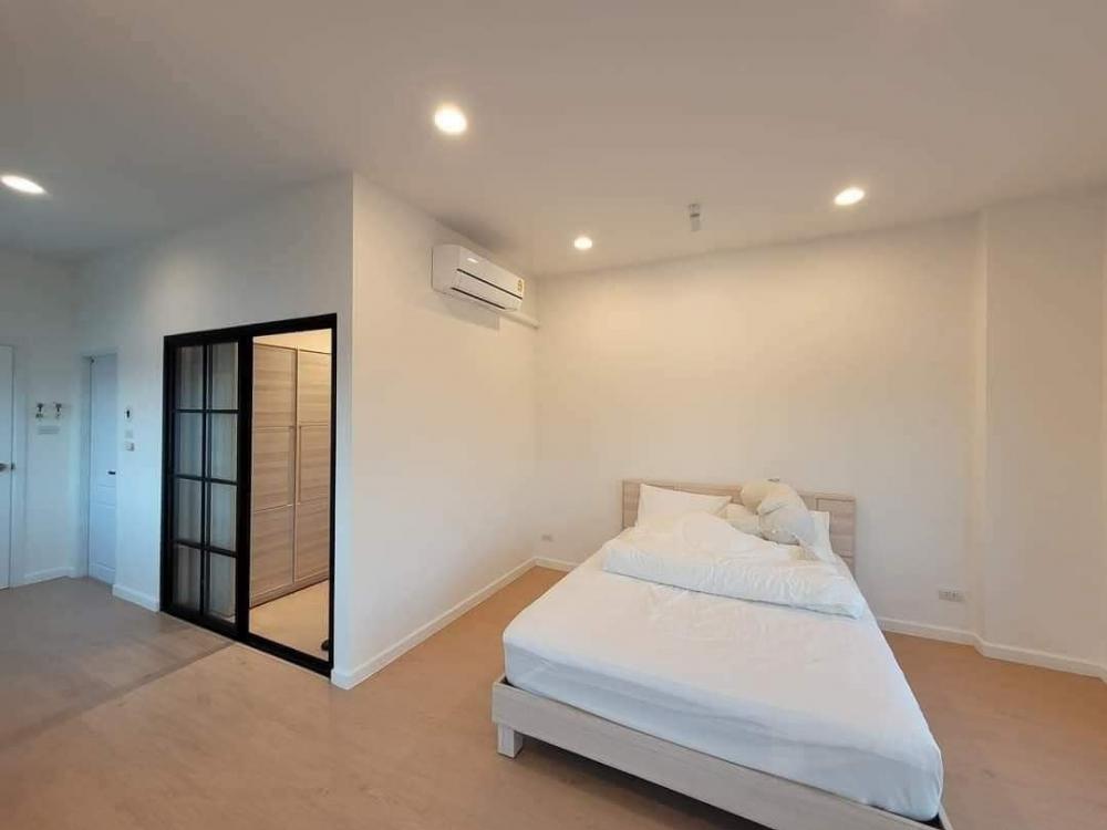 บ้านเดี่ยวสองชั้นโมเดิร์นสวยๆ 4 ห้องนอน 3 ห้องน้ำ