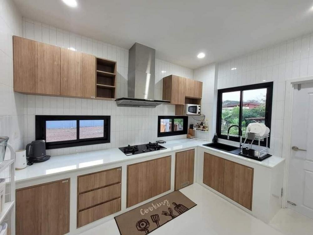 บ้านเดี่ยวสองชั้นโมเดิร์นสวยๆ 4 ห้องนอน 3 ห้องน้ำ