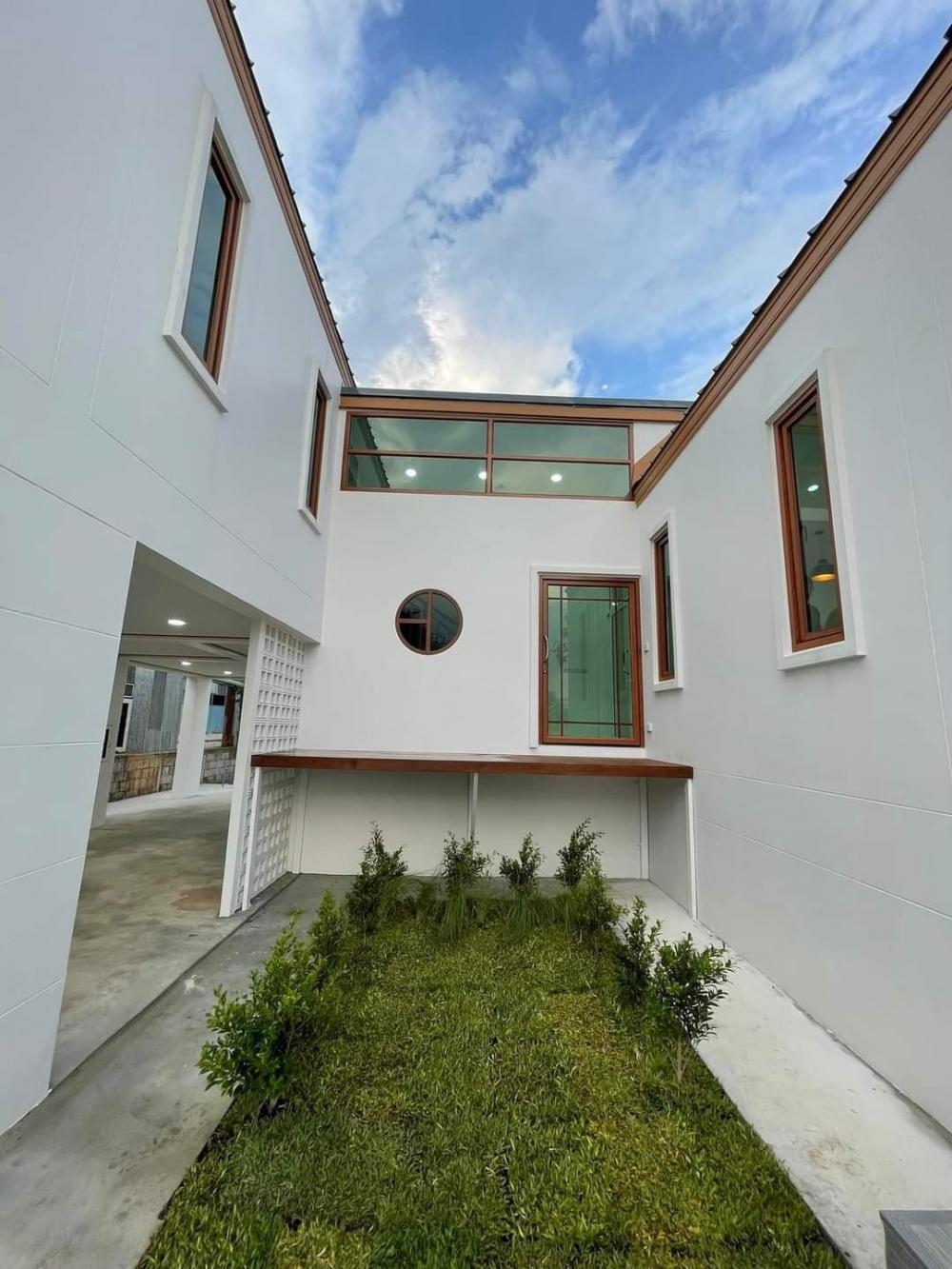 บ้านมินิมอล 2 ชั้น ผสมนอร์ดิกส์