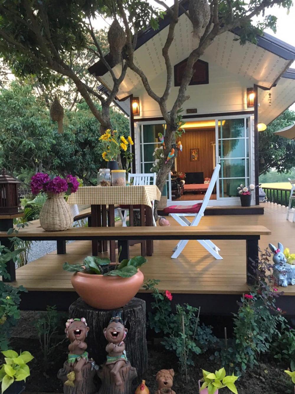 ไอเดียแต่งบ้านแต่งสวนไว้พัก มีมุมคาเฟ่ชิคๆ สวยมาก