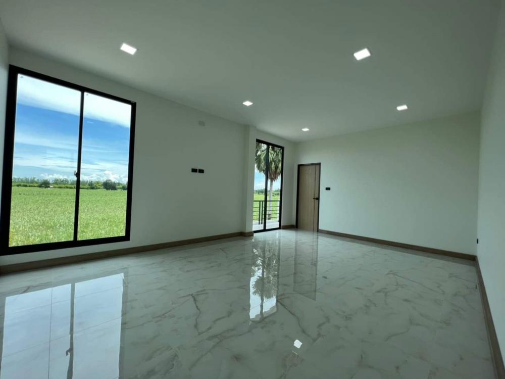 บ้านพักอาศัยสองชั้น (แนวทรอลปิกครอล) 4 ห้องนอน งบ 3.8 ล้านบาท