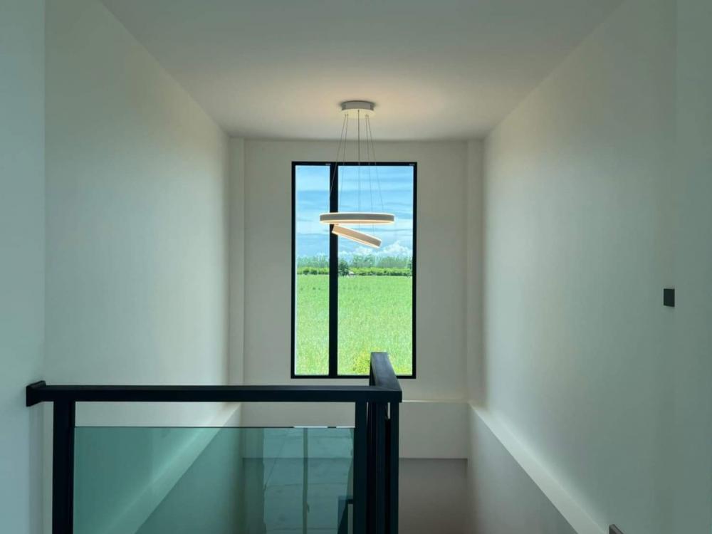 บ้านพักอาศัยสองชั้น (แนวทรอลปิกครอล) 4 ห้องนอน งบ 3.8 ล้านบาท