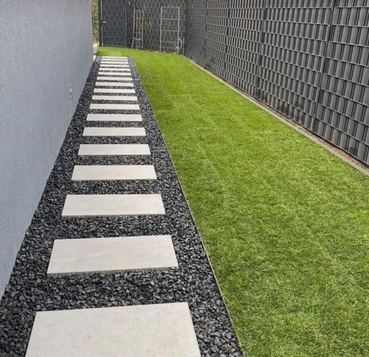 ไอเดียทำทางเดินข้างบ้านแบบสวยๆ สไตล์โมเดิร์น สวยดูดี ไม่มีหญ้ากวนใจ