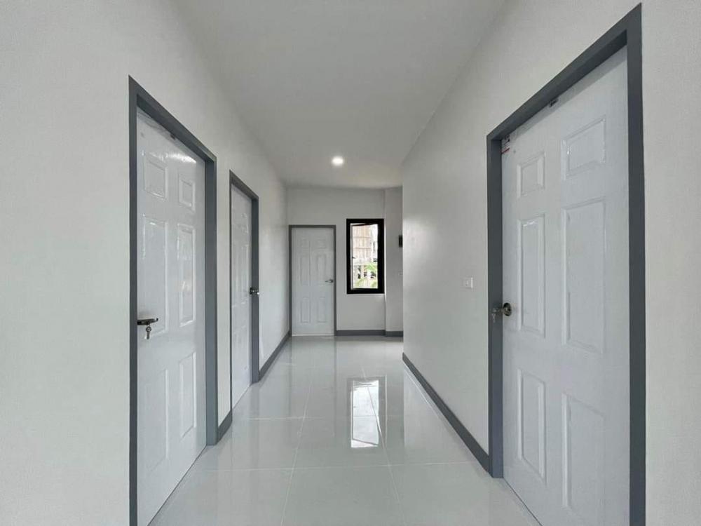 แบบบ้านโมเดิร์นชั้นเดียว 3 ห้องนอน 1 ห้องน้ำ 1 โถงรับแขก 1 พร้อมเฉลียงหน้าบ้าน