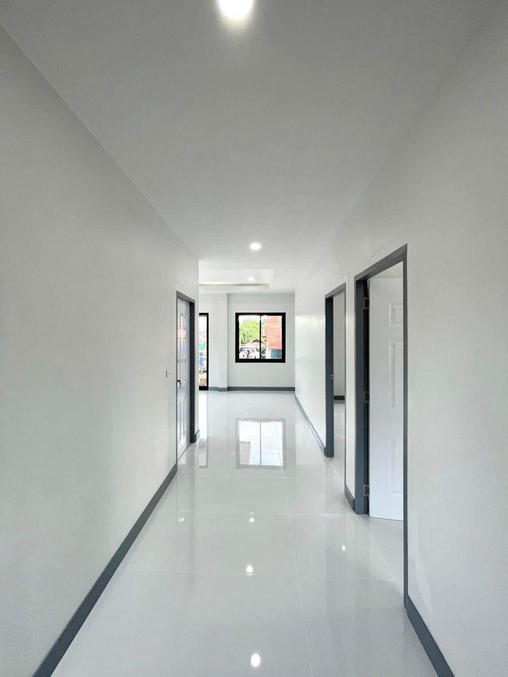 แบบบ้านโมเดิร์นชั้นเดียว 3 ห้องนอน 1 ห้องน้ำ 1 โถงรับแขก 1 พร้อมเฉลียงหน้าบ้าน