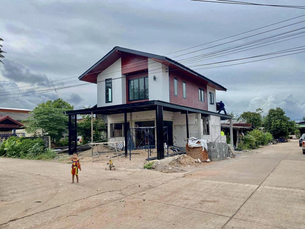 งานรีโนเวทบ้านไม้ 2 ชั้น