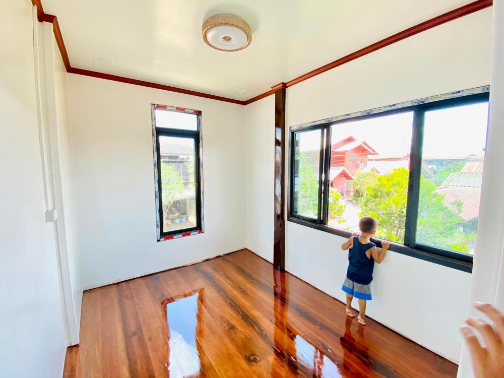 งานรีโนเวทบ้านไม้ 2 ชั้น