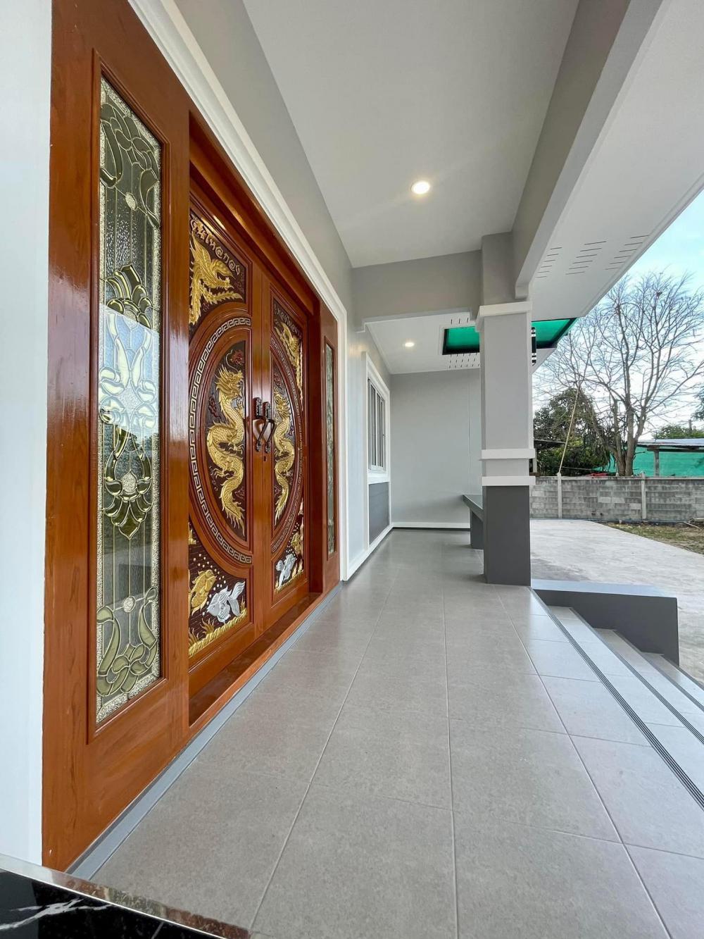 บ้านทรงปั้นหยา 3 ห้องนอน 2 ห้องน้ำ และห้องอื่นๆ งบ 1.8 ล้าน ขนาด 185 ตร.ม.