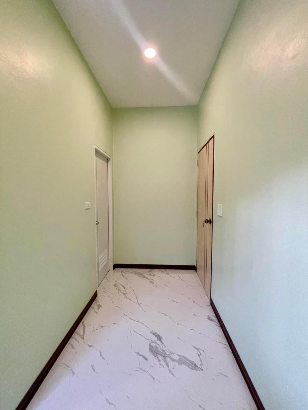 บ้านทรงปั้นหยา 3 ห้องนอน 2 ห้องน้ำ และห้องอื่นๆ งบ 1.8 ล้าน ขนาด 185 ตร.ม.