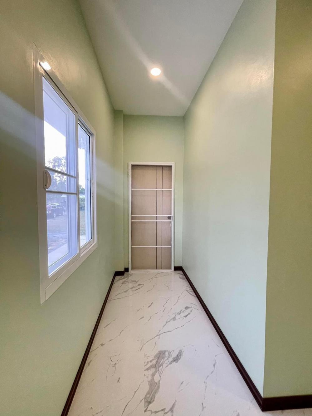 บ้านทรงปั้นหยา 3 ห้องนอน 2 ห้องน้ำ และห้องอื่นๆ งบ 1.8 ล้าน ขนาด 185 ตร.ม.