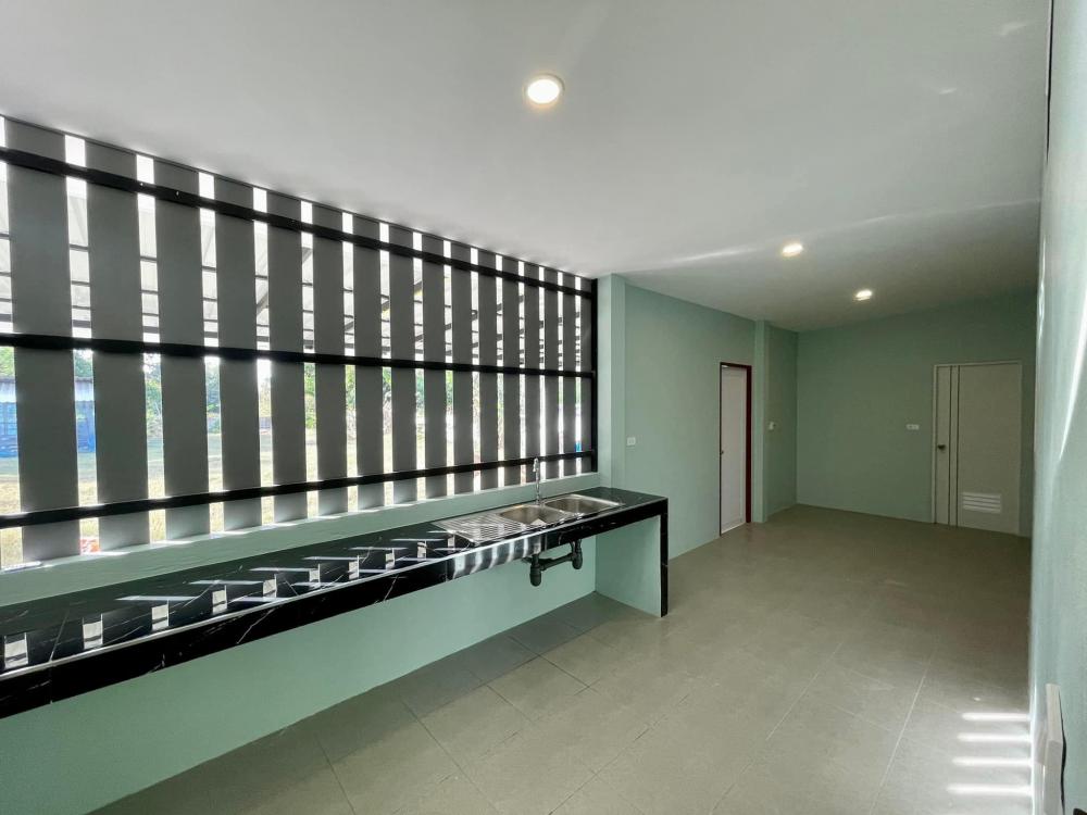 บ้านทรงปั้นหยา 3 ห้องนอน 2 ห้องน้ำ และห้องอื่นๆ งบ 1.8 ล้าน ขนาด 185 ตร.ม.