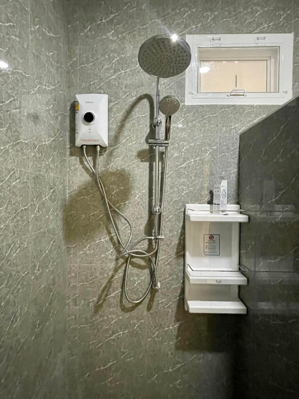 บ้านทรงปั้นหยา 3 ห้องนอน 2 ห้องน้ำ และห้องอื่นๆ งบ 1.8 ล้าน ขนาด 185 ตร.ม.