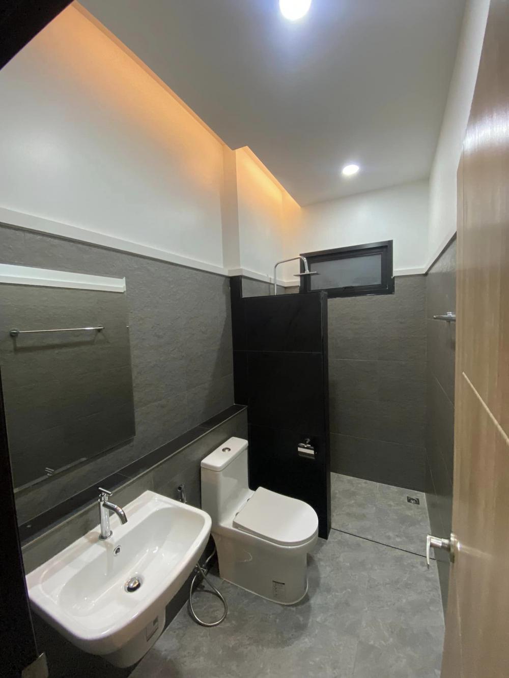 บ้านโมเดริ์น ออกแบบล้ำสมัย งบ 1.3 ล้านบาท