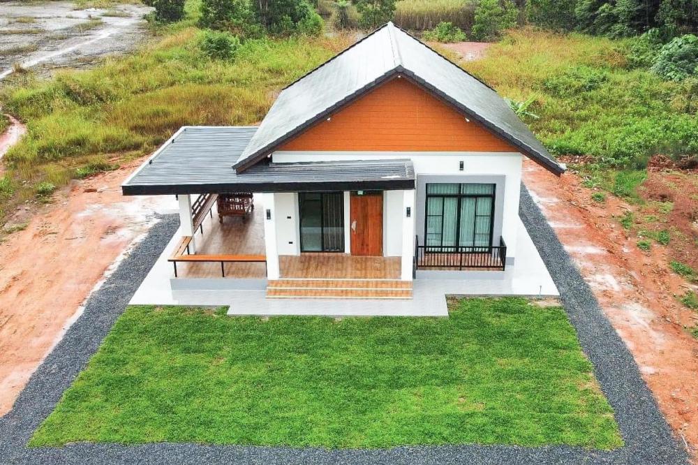 บ้านชั้นเดียวออกแบบน่าอยู่ 3 ห้องนอน 1 ห้องน้ำ 1 ห้องพระ