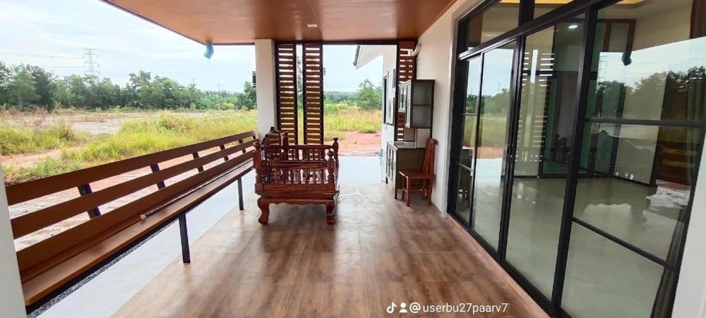 บ้านชั้นเดียวออกแบบน่าอยู่ 3 ห้องนอน 1 ห้องน้ำ 1 ห้องพระ