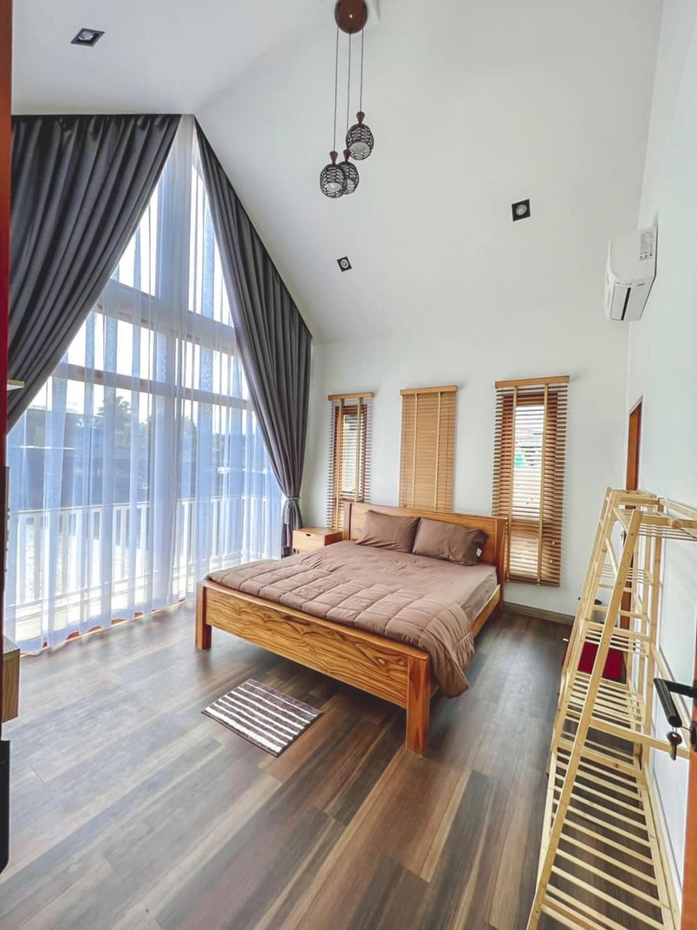 แบบบ้านยกพื้น สไตล์มินิมอลมูจิ โทนขาวน่ารัก