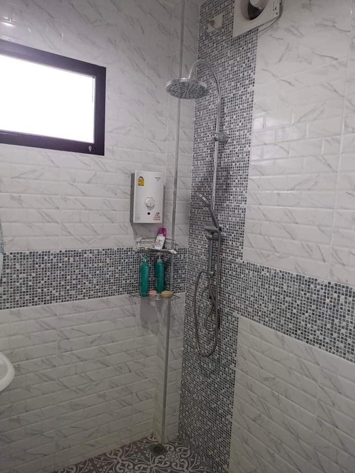 บ้านเดี่ยวทรงโมเดิร์น  2 นอน 1 น้ำ  โถง 1 ระเบียงงบ 6.3 แสนบาท