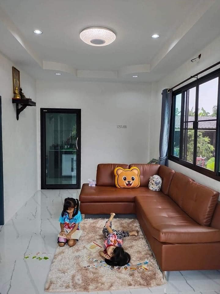 บ้านเดี่ยวทรงโมเดิร์น  2 นอน 1 น้ำ  โถง 1 ระเบียงงบ 6.3 แสนบาท