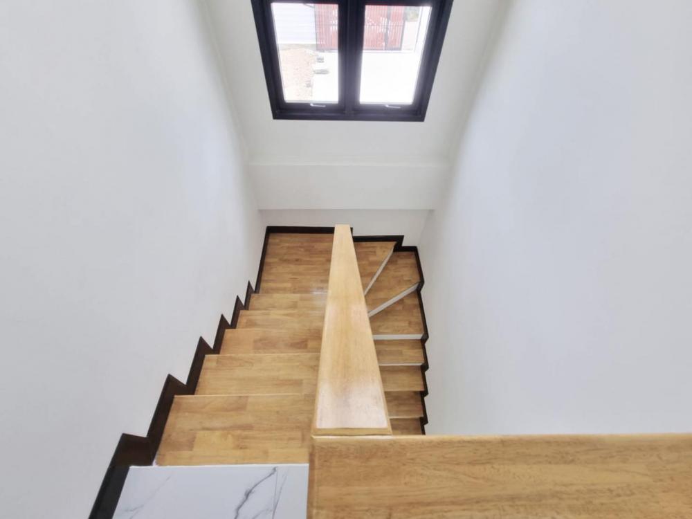 บ้านพักอาศัย 2 ชั้น ขนาด 4 ห้องนอน 3 ห้องน้ำ และห้องอื่นๆ