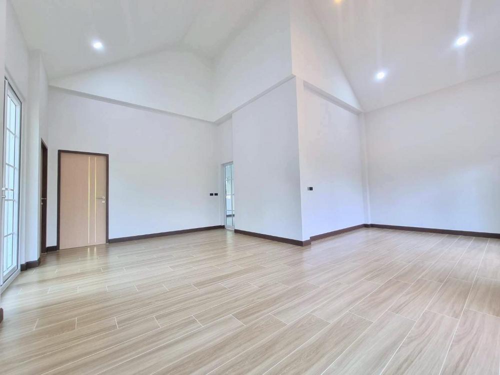 บ้านสวนสไตล์มินิมอล ท่ามกลางป่าเขา