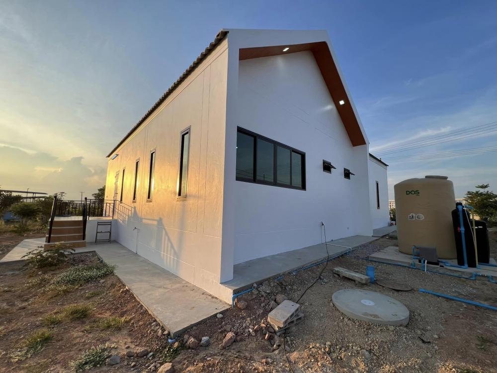 บ้านนอร์ดิก มินิมอล มีที่จอดรถ และรั้วมินิมอล