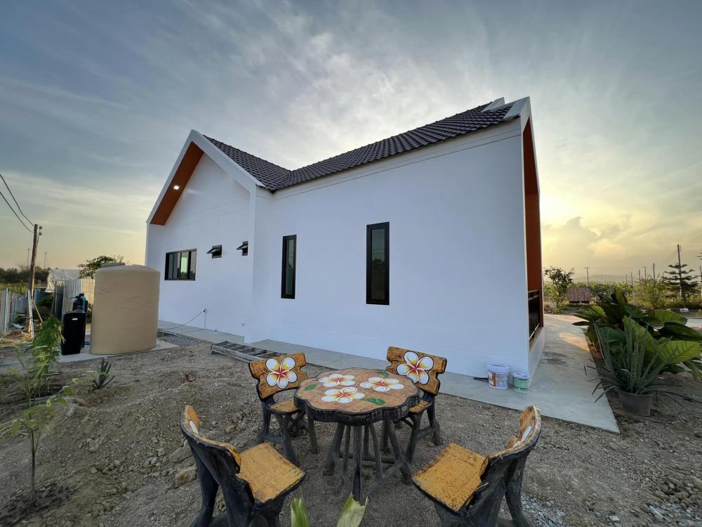 บ้านนอร์ดิก มินิมอล มีที่จอดรถ และรั้วมินิมอล