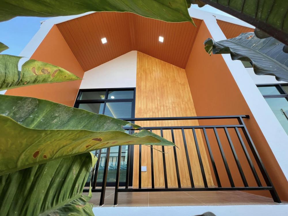 บ้านนอร์ดิก มินิมอล มีที่จอดรถ และรั้วมินิมอล