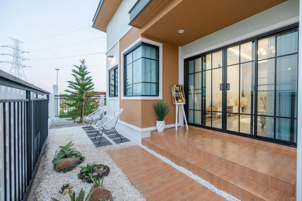 บ้านโมเดิร์นมินิมอล อบอุ่นน่าอยู่มาก พร้อมที่จอดรถ