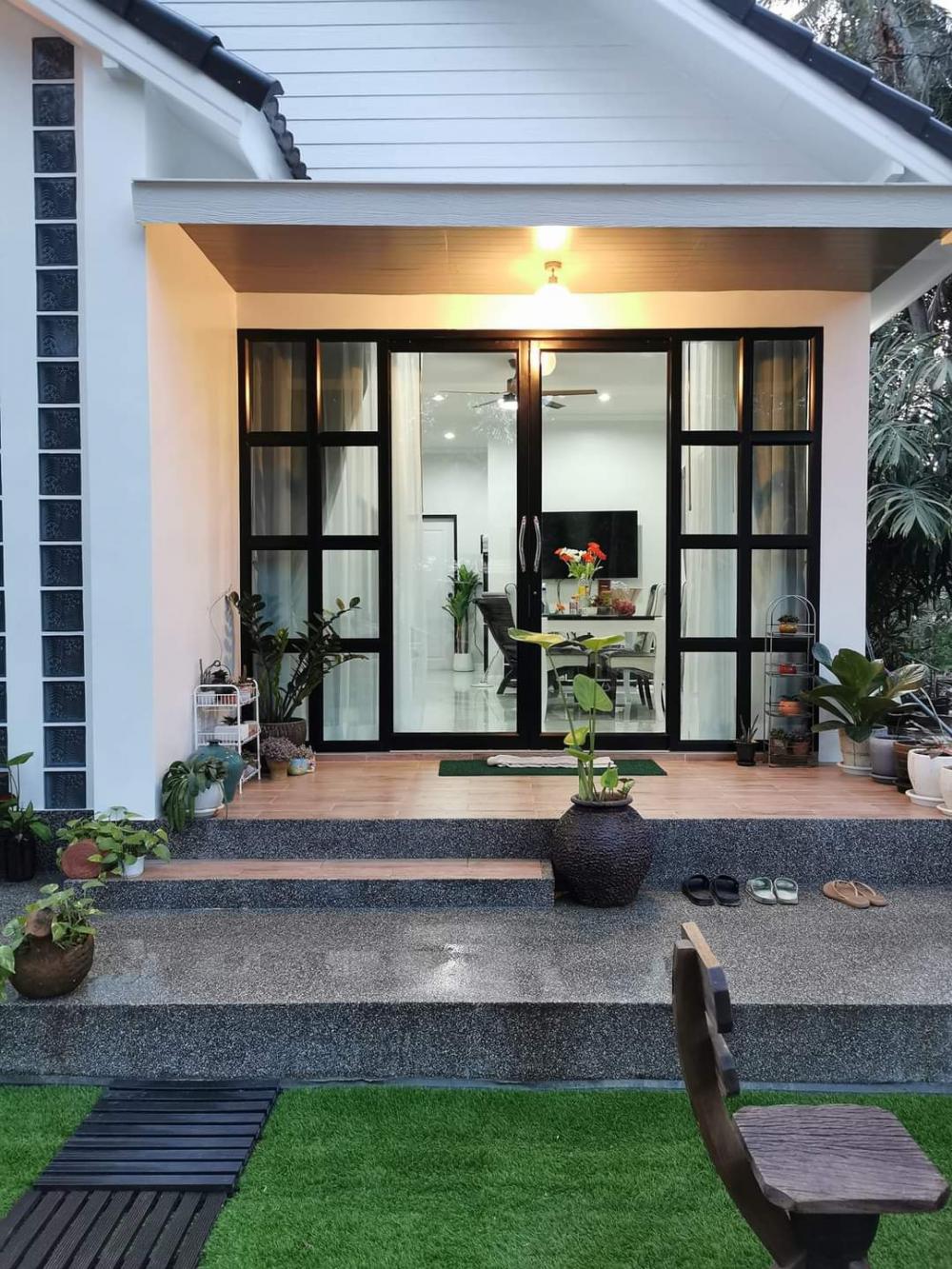 บ้านมินิมอลมูจิ 2 ห้องนอน 1 ห้องน้ำ พื้นที่ 42 ตร.ม. (แบบบ้านกับสร้างจริง)