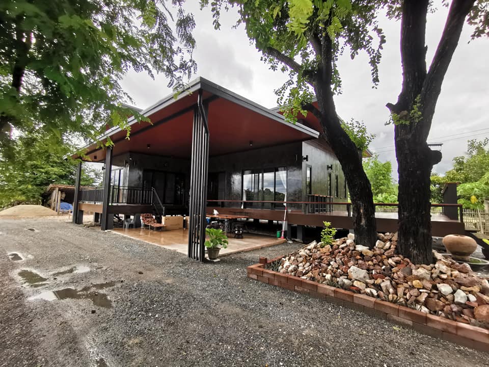 บ้านทรงโมเดิร์นผสมลอฟท์ยกสูง