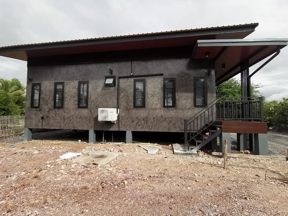 บ้านทรงโมเดิร์นผสมลอฟท์ยกสูง