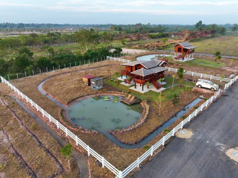 บ้านสวนแบบทรงไทยประยุกต์ สองชั้น ชั้นล่างโถง สวยมากๆ ท่ามกลางธรรมชาติ