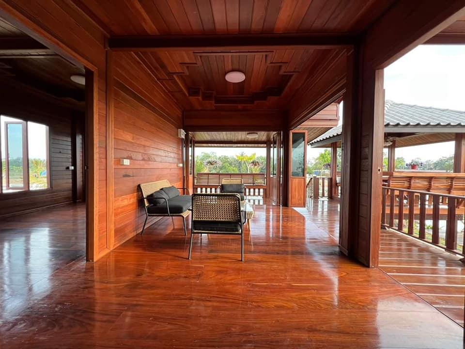 บ้านสวนแบบทรงไทยประยุกต์ สองชั้น ชั้นล่างโถง สวยมากๆ ท่ามกลางธรรมชาติ